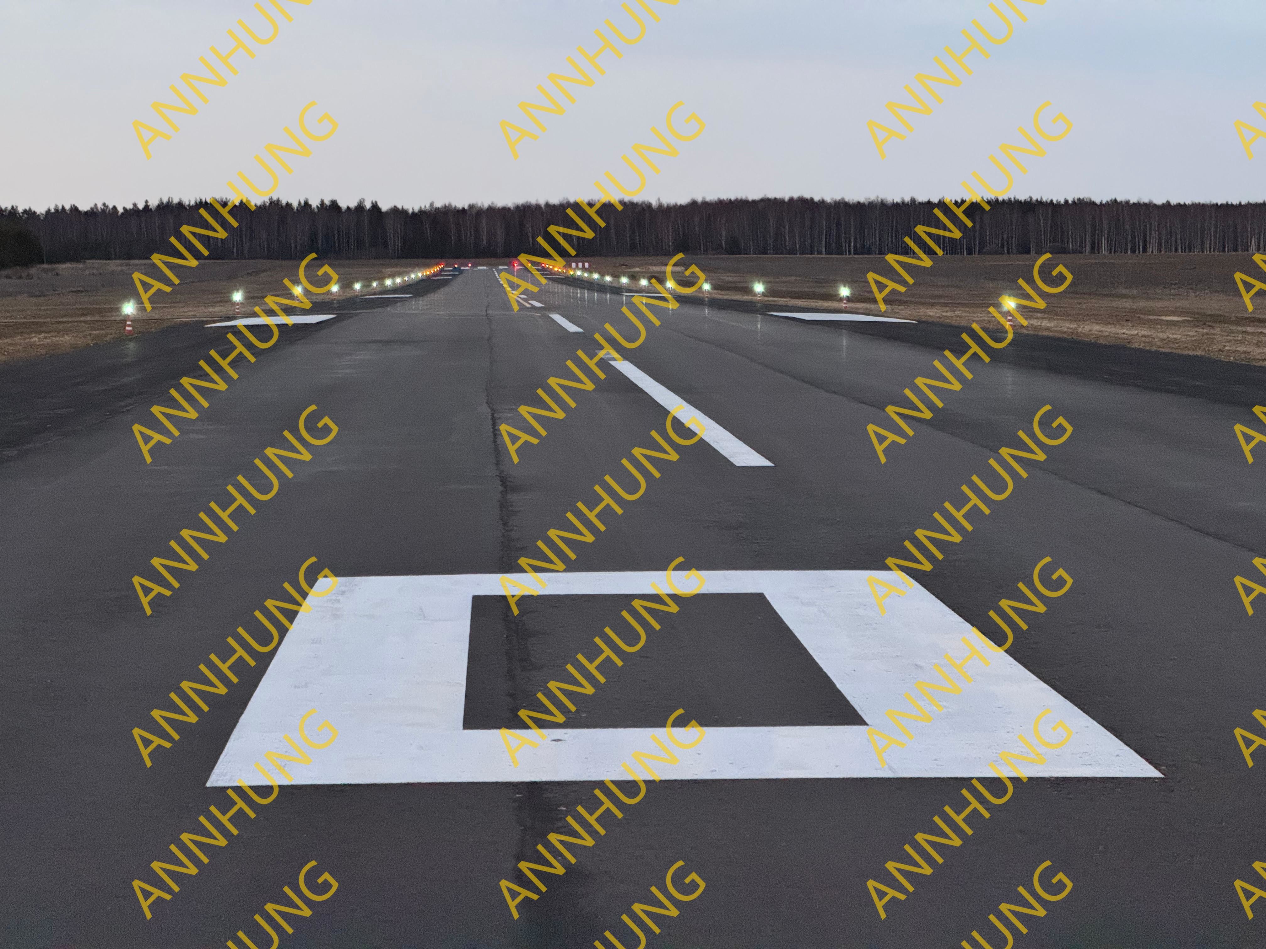 Laatste bedrijfscasus over Installatie gevallen van zonne-luchtvaartveld licht