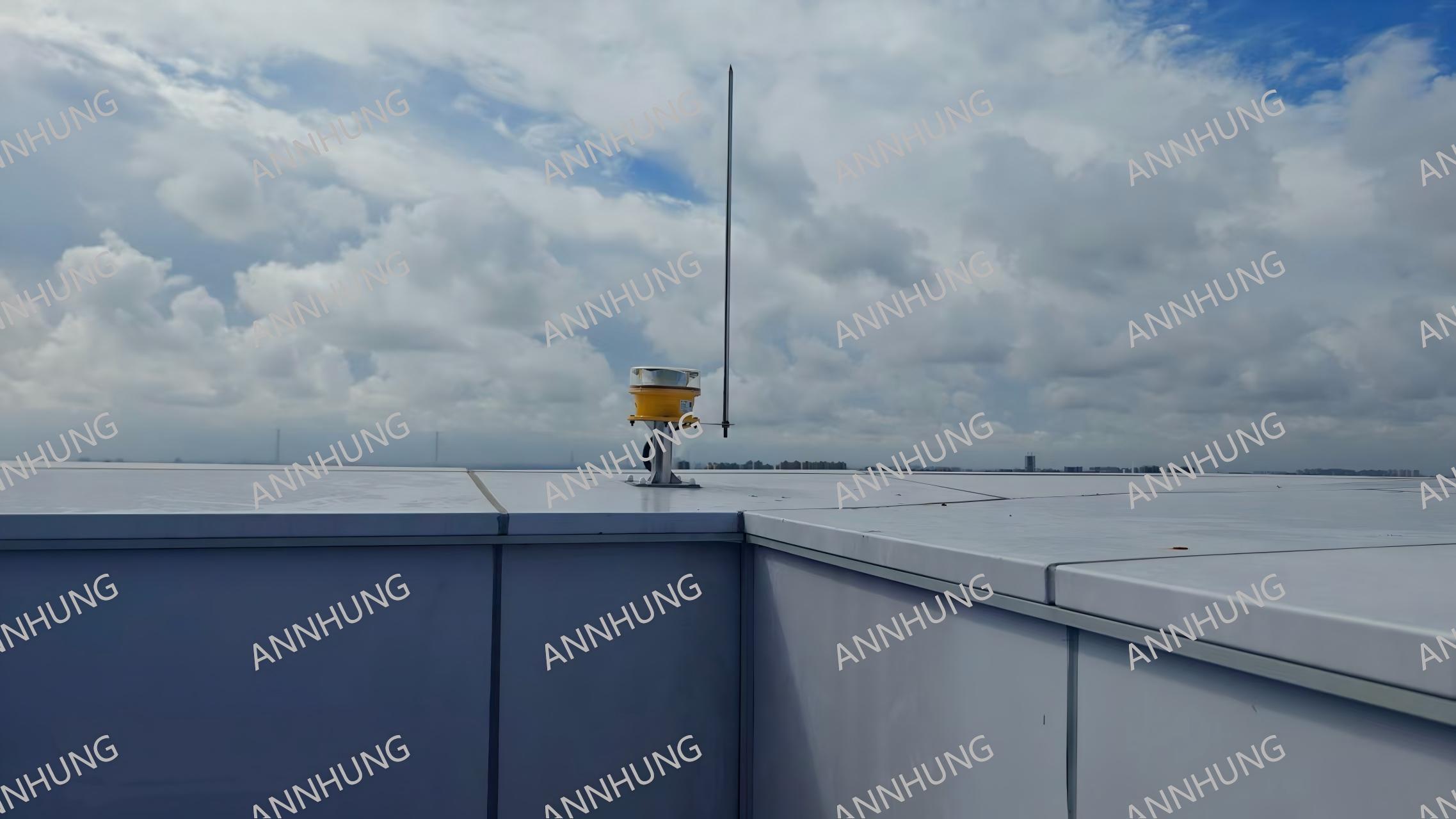 Laatste bedrijfscasus over AH-MI-A2 LED-luchtwegobstakellicht met gemiddelde intensiteit: casestudy voor installatie in hoogbouw